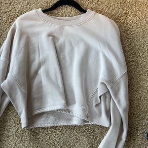 Vuori  Cropped Sweatshirt